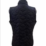 Duluth Trading Company Black Size Medium Quilted Vest Hiking Camping Layer. Photo 4