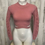 Sweet Rain Pink cropped sweater Photo 0