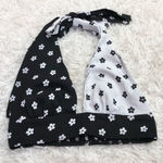 Cider  Floral Halter V Neck Crop Top‎ White Black Medium Photo 0