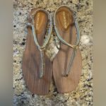 Veronica Beard  Amelia Thongs Women's gold metallic t-strap sandals size 6.5 Photo 4