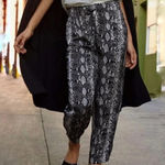 Nation Ltd  Black Snakes Print Satin High Rise Pull On Jogger Pants Size Small‎ Photo 0