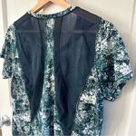 Lululemon Seek The Heat Short Sleeve Workout Shirt White Multi Teal Size 10 Photo 5