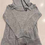 Kuhl  Lea Funnel Cowl Neck Pullover Sweatshirt Sz M Gray Kangaroo Pocket Photo 1