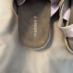 Madden Girl  size 8.5 pink & gold sparkly jute wedge comfy stylish sandals GUC Photo 2