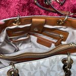 Michael Kors | Purse MK Signature Logo Photo 3