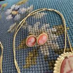 Vintage Cameo Earrings Pin Necklace Brooch Costume Jewelry Gold Photo 1