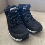 The North Face  women boots size 8.5 Black Interior Fabric Photo 0