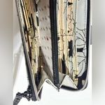 Sakroots Large Smartphone Black Peony Artist Circle Clutch Bag Photo 2