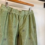 Urban Outfitters  Green Corduroy Embroidered Flower Pants Size Small Unisex Photo 1