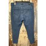 Gap Women's Distressed True Skinny Jeans size 32 Regular Photo 3