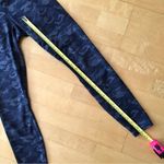 Fabletics  Camouflage PowerHold Low Rise (7 in) Leggings, Black, Gray, Camo, XS Photo 7