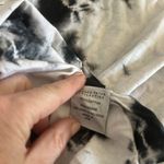 Prince Peter Collection Women’s Black & White Tie Dye Fitted T Photo 4