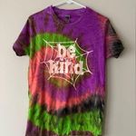 Gildan  Tie Dye Multicolored Print Shirt With Quote Be Kind Size S Photo 0
