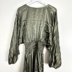 Elliatt Sporades Long Sleeve Dress in Sage Size Small Photo 10