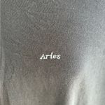 525 America  Black Aries Symbol Top Photo 3