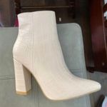 white crocodile boots Size 9 Photo 0