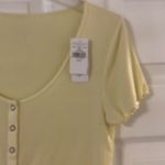 American Eagle  Shirt size M crop top color light yellow brand new with tag Photo 2