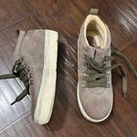 OTBT  Women's Green Lake genuine leather sneaker Size 10 Photo 0