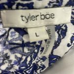 Tyler Boe Blue & White Medallion Print V Photo 6
