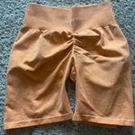 NVGTN Scrunch Shorts Orange Size L Photo 1