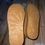 mini ultra style boots Size 9 Photo 7