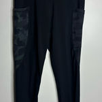 Zyia Women’s ‎ Active Size 6-8 Black Cropped Leggings Camo Reflective Pocket Photo 0