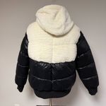 Lou & grey Sherpa Puffer Photo 5