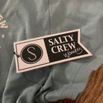 Salty Crew t shirt Photo 2