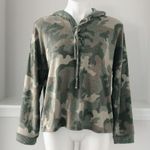 Pink republic  Hooded Sweatshirt in Camo Print, Green Size XL New w/Tag Photo 3