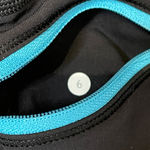 Lululemon Womens Yoga Capri Pants Size 6 Black White‎ Geo With Teal 27X17.5 Photo 4