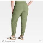 All In Motion  Green Cargo Mid-rise Jogger NWT Photo 8