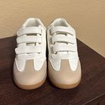 DV Dolce Vita Velcro Sneakers White Size 9.5 Photo 1