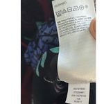 Chico's Women Small (0) Floral Tulip Hem Black Shirt from "Hustlers" Paisley Photo 7