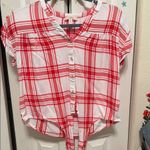 Como vintage Red and White Plaid Button-Up Blouse Photo 0
