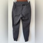 Spanx  Women's Stretch Twill Slim-Fit Cargo Jogger Pants, Washed Black‎ Size S Photo 3