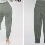 Aerie Real Me Joggers Photo 2