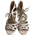 Dress Barn Women’s Elegant Cream Strappy 3.5” Heel Sandals. Size 9 Photo 1