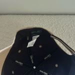 Aritzia  Hat TNA Photo 3