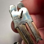 Two Sisters Mima & Oly with Hearts Brooch Pin Tri tone Metal Photo 8