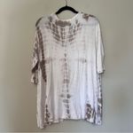 Nytt  V-Neck Top Photo 2