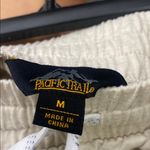 Pacific trail  Women's Cream Shorts Size M Photo 4