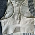 Lululemon color changing sports bra Photo 4