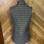Eddie Bauer Women’s Small Gray Packable Sleeveless Puffer Vest Photo 5