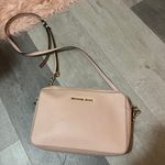 Michael Kors Purse Photo 0