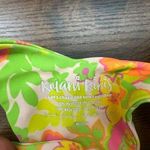 Kulani Kinis Set Photo 1