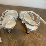 Benjamin Walk Amara Silver Strappy glitter kitten heels sandals size 8M Photo 3