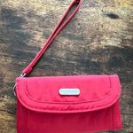 Baggallini | woman’s wristlet/wallet Photo 0