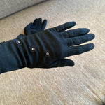 Beautiful pair of vintage black unlined gloves fit like a size medium / large Photo 6
