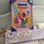 Disney Two Cute  Princess Wall Decor Photo 0