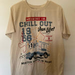 Boutique Graphic T-shirt   Photo 0